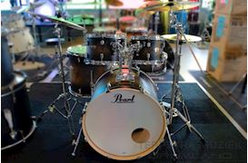 PEARL - DMP925SC262 DECADE MAPLE DRUMSTEL SATIN BLACK BURST INCL HW