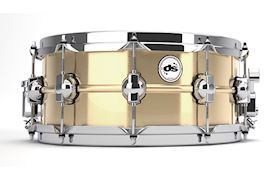 DS DRUM - SEAMLESS BRASS 14x06" SNAREDRUM - SATIN FINISH