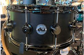 DW - SNAREDRUM 14X7 SATIN OIL EBONY FINISH BLACK NICKEL HW